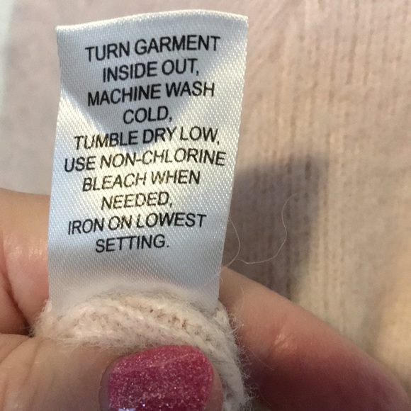 KENDALL & KYLIE CROPPED PINK SWEATER SIZE SMALL GREAT CONDITION! - Picture 5 of 5